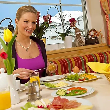 Hotel & Auerhahn Obertauern