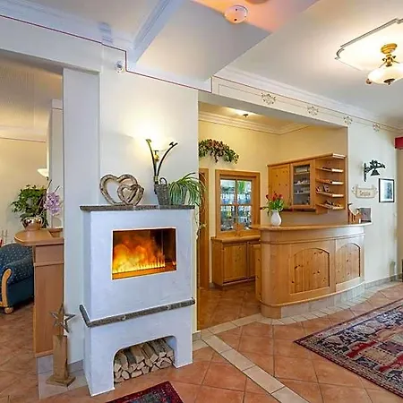 & Auerhahn Hotel 4*