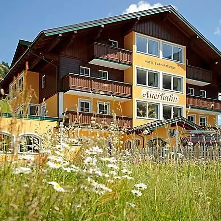 & Auerhahn Hotel